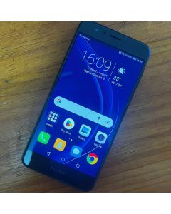 Smartphone Usado 64 Gb 4 RAM 6.0 LCD Dual Chip NFC Android 8.0